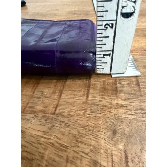Purple Eel Skin BiFold Wallet Gold Toned Zipper Zip Around Snap Cards bills Vtg - Picture 10 of 11